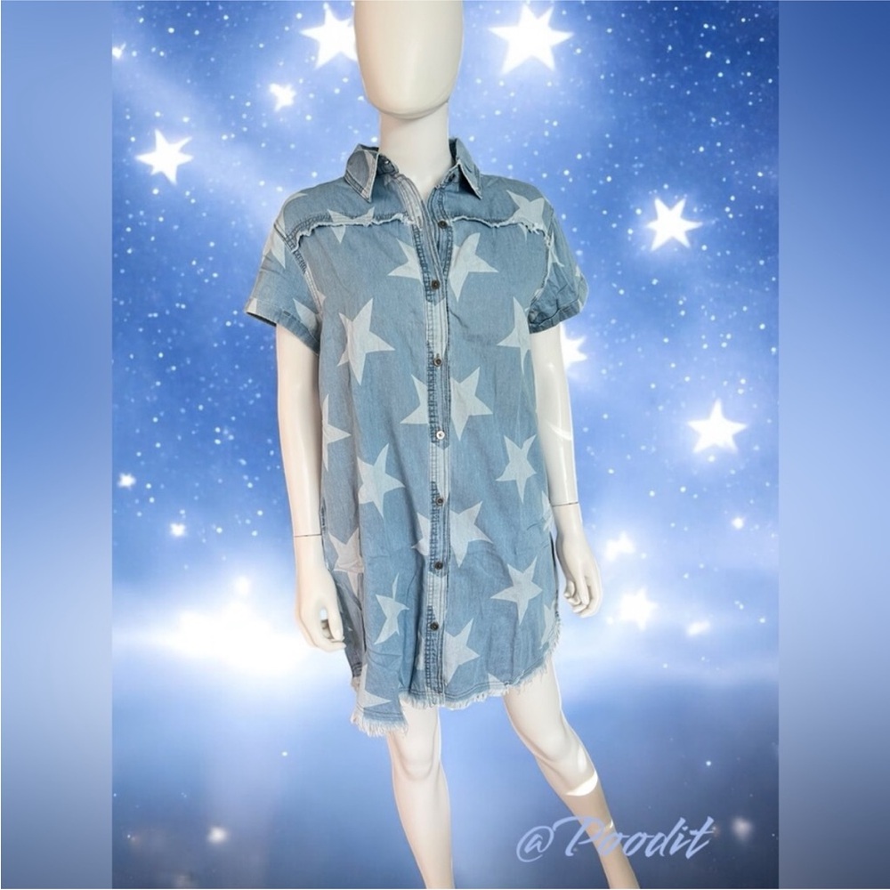 Super cute button front star dress S